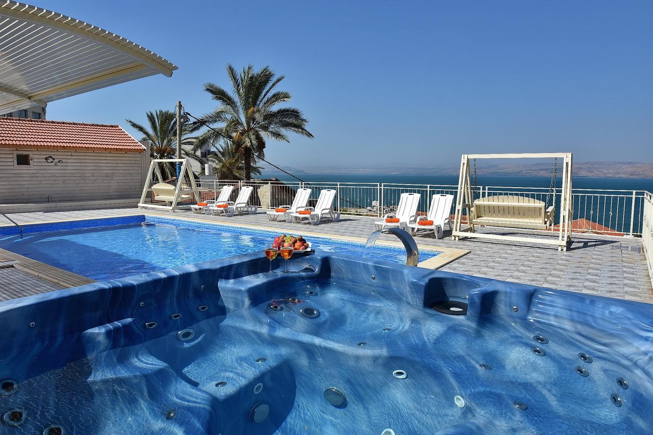 אחוזת חוף כנרת Kinneret Village Tiberias Exterior photo