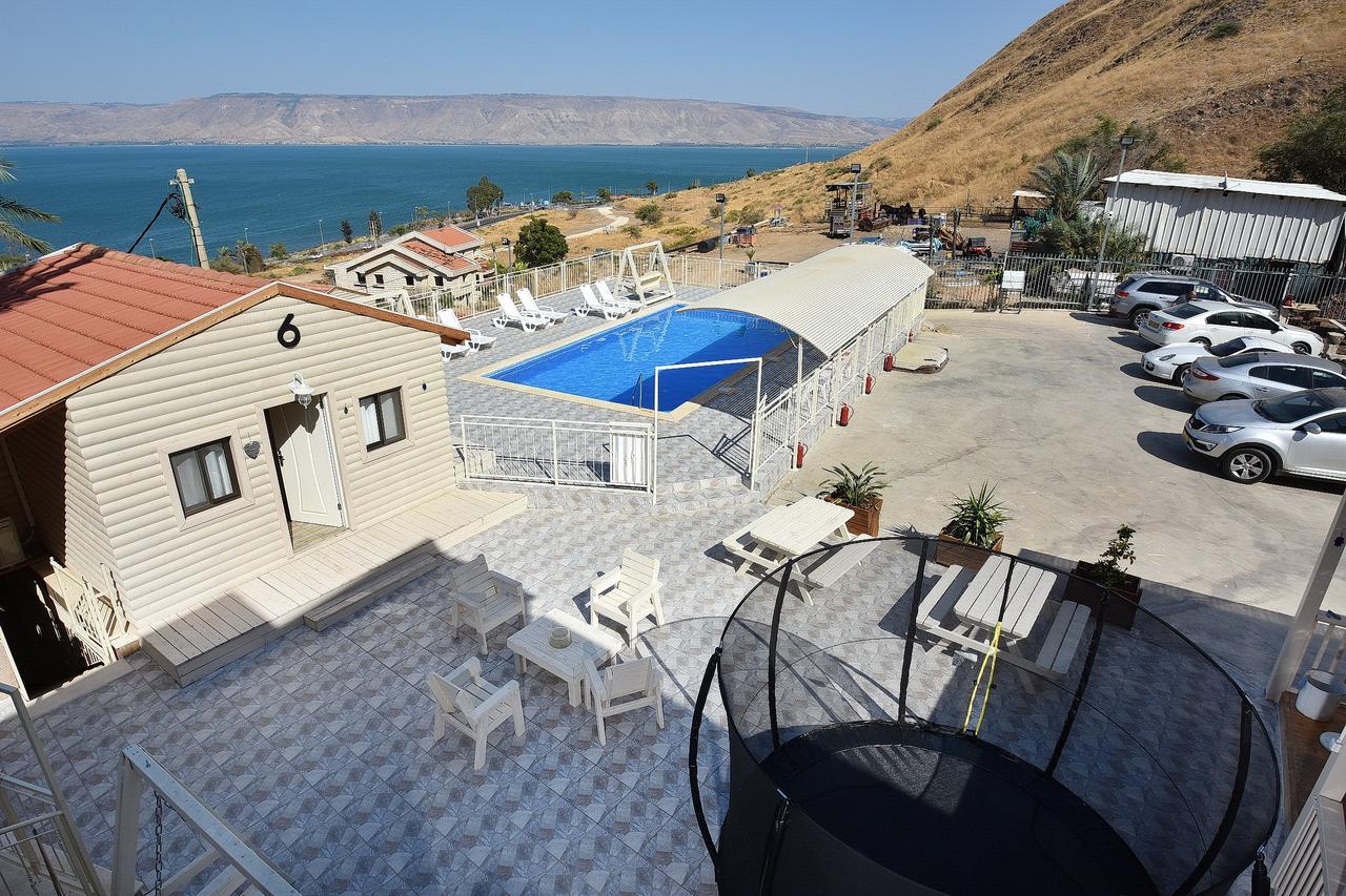 אחוזת חוף כנרת Kinneret Village Tiberias Exterior photo