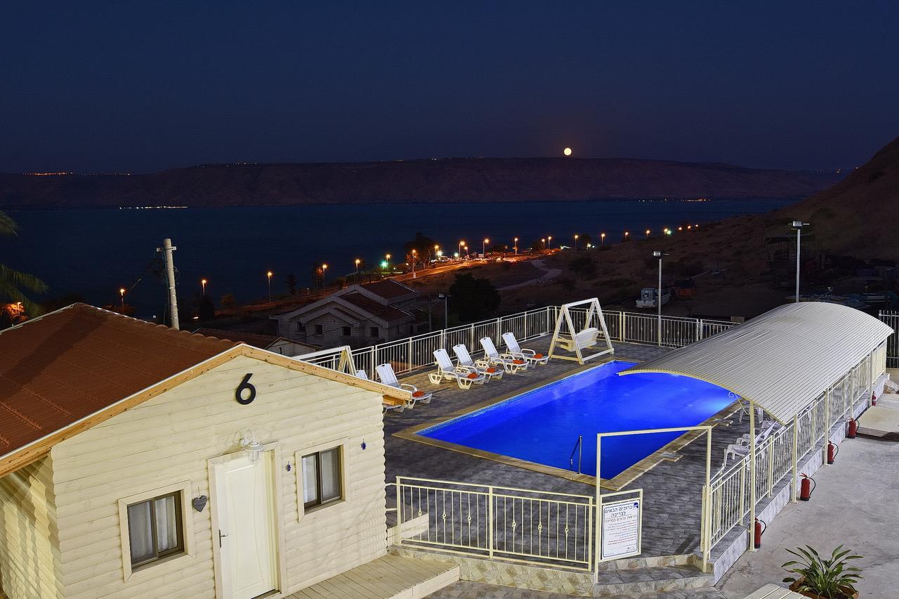 אחוזת חוף כנרת Kinneret Village Tiberias Exterior photo